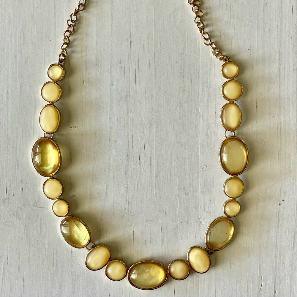 Crown Trifari yellow gold tone vintage choker necklace , vintage fashion